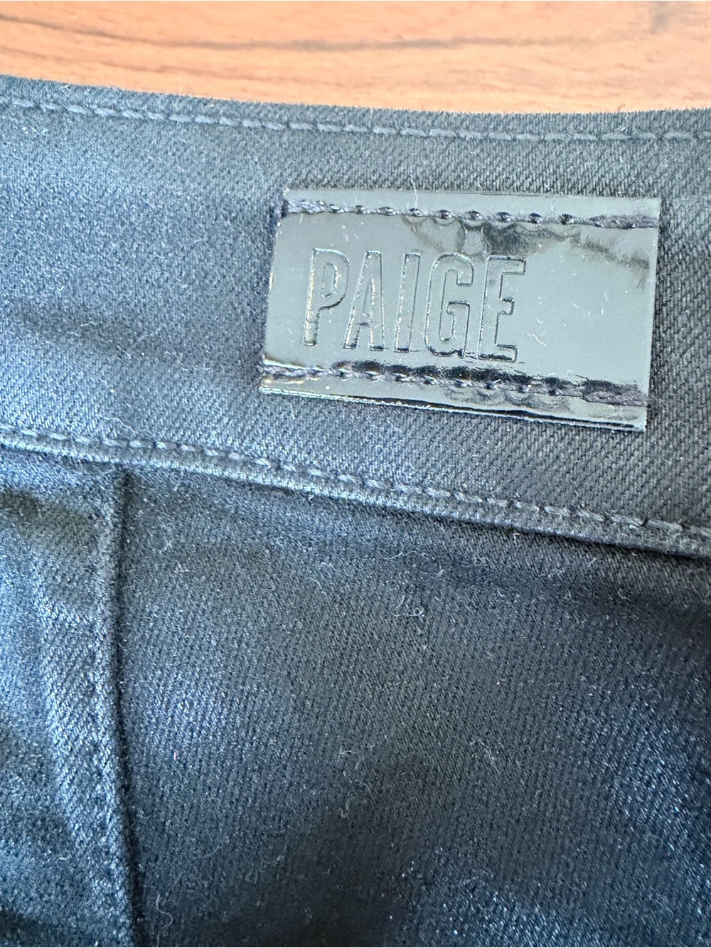 🖤 NWT PAIGE Leenah Ankle Patch Pocket Coated Jeans Black Fog Size 29 - Picture 5 of 8